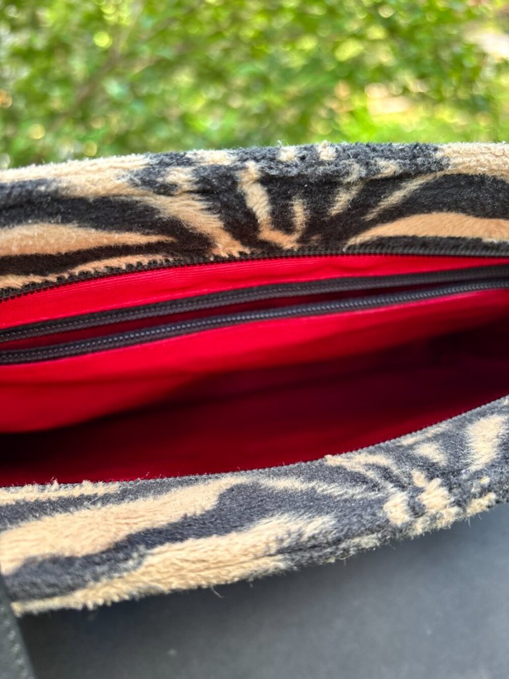 Vintage Kate Spade Animal Print Tote Bag with Red Interior. Excellent Condition - Picture 4 of 10